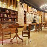 محیط داخلی و کتابخانه کافه رسپینا