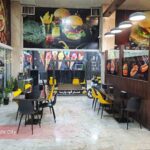 زاویه دیگری از محیط فست فود مستر پارسا پاکدشت